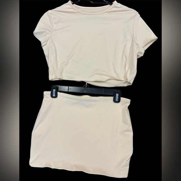 SHEIN Comfortable Mini Cream Skirt Set, size XL, NWOT - Picture 1 of 3